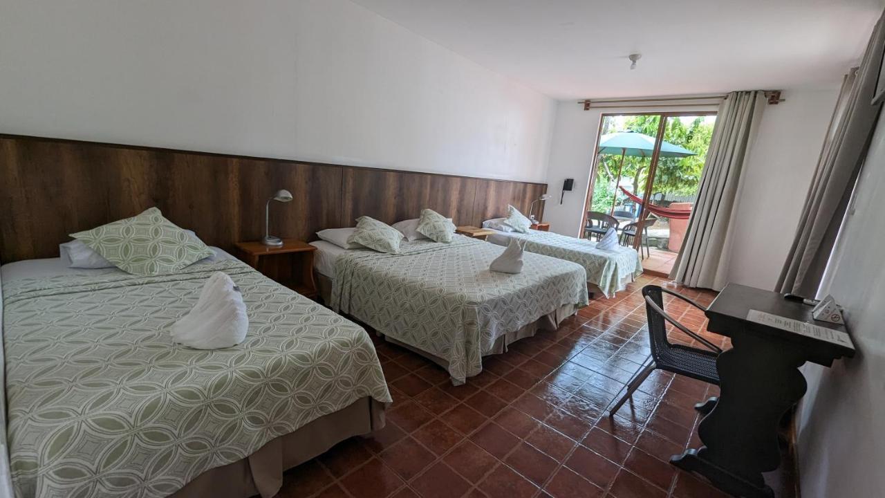 Lava House Hostal 푸에르토아요라 외부 사진