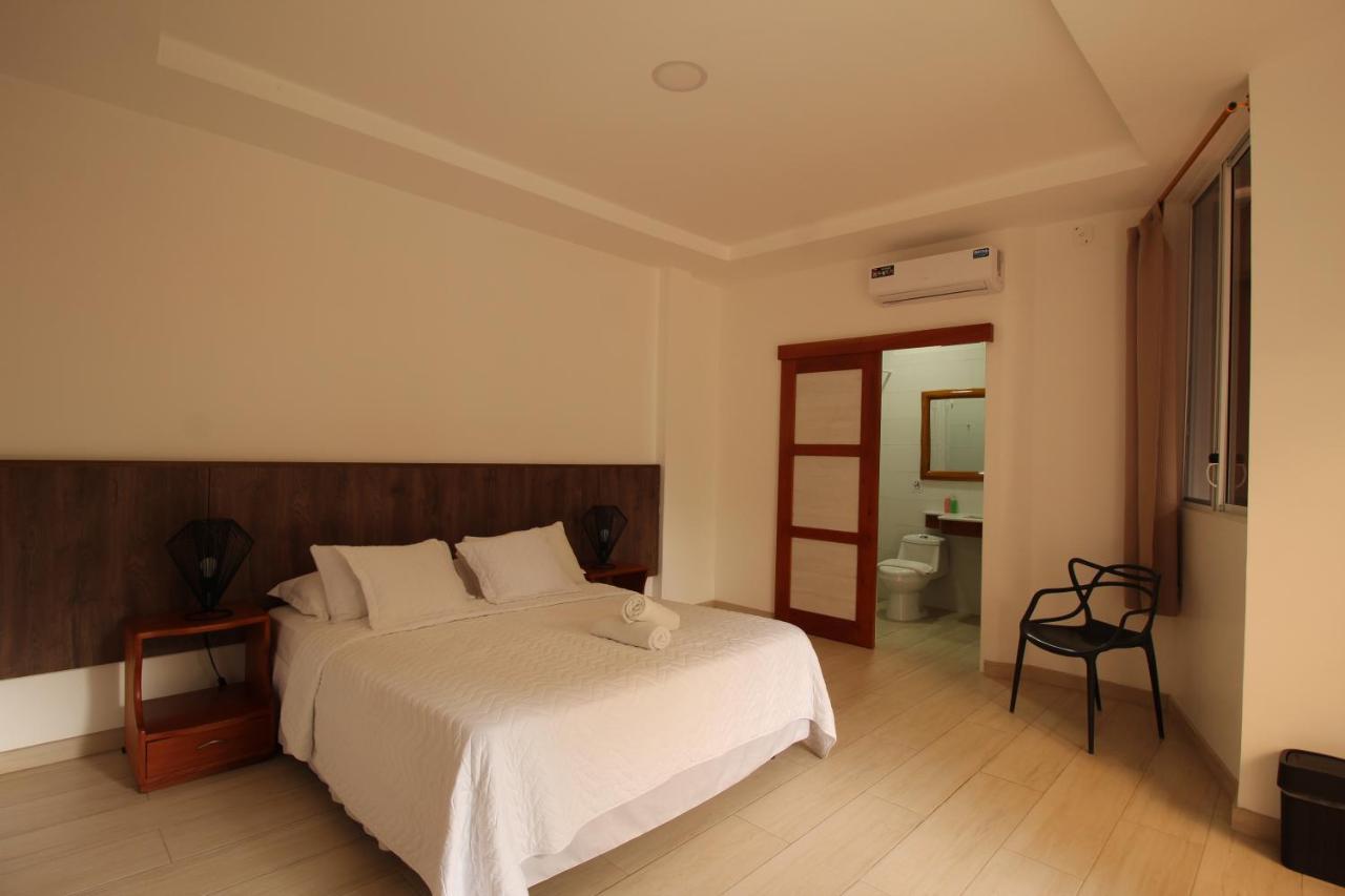 Lava House Hostal 푸에르토아요라 외부 사진