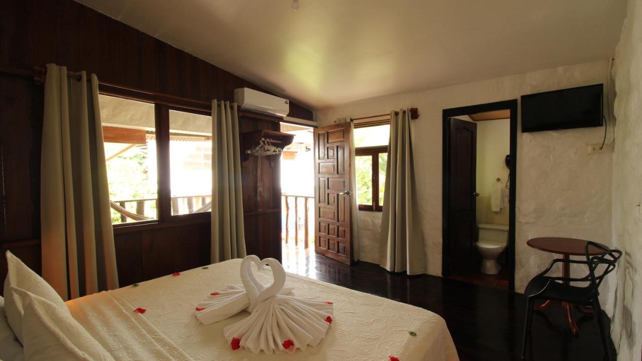 Lava House Hostal 푸에르토아요라 외부 사진
