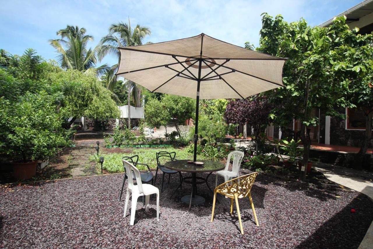 Lava House Hostal 푸에르토아요라 외부 사진