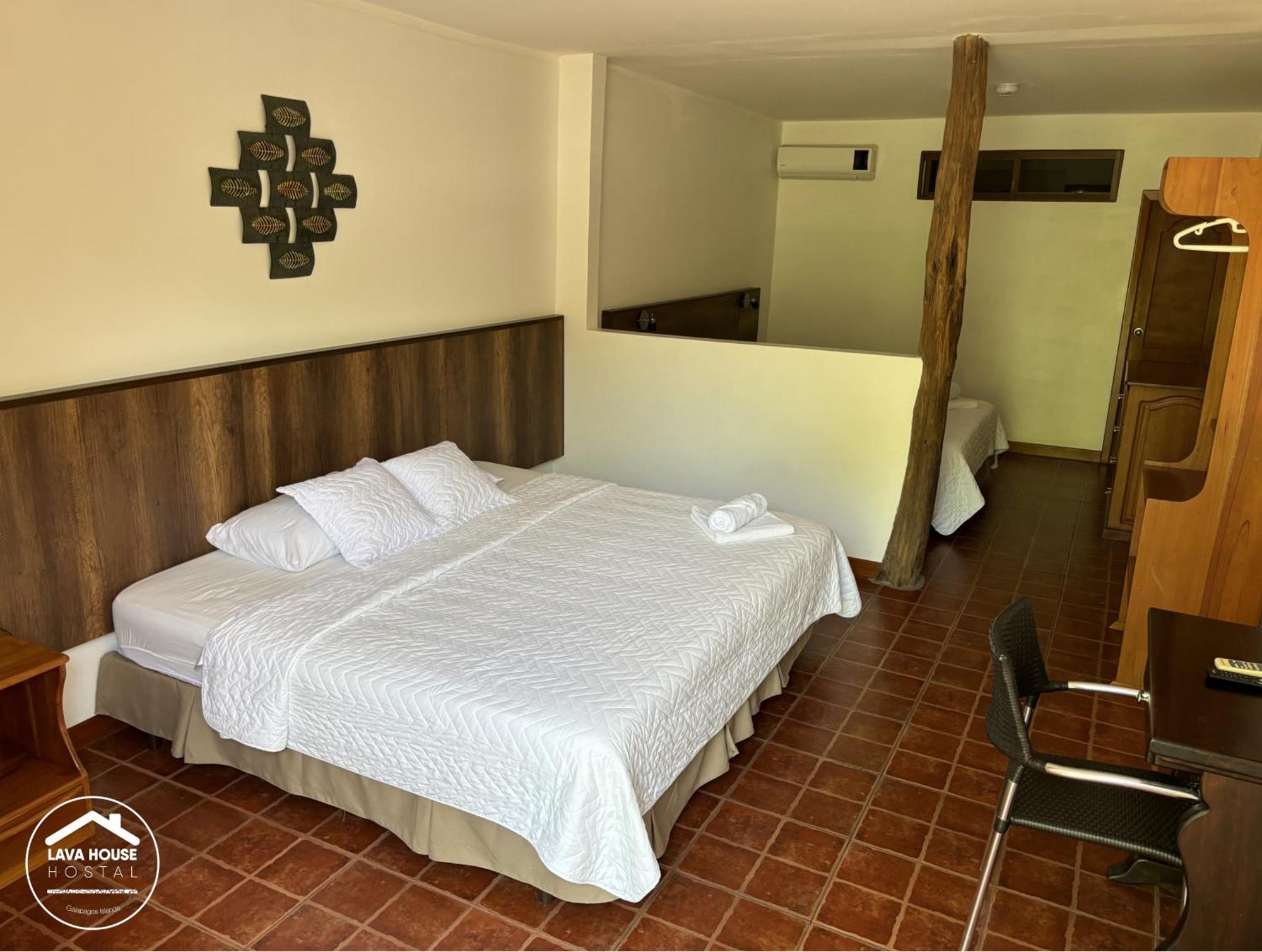 Lava House Hostal 푸에르토아요라 외부 사진