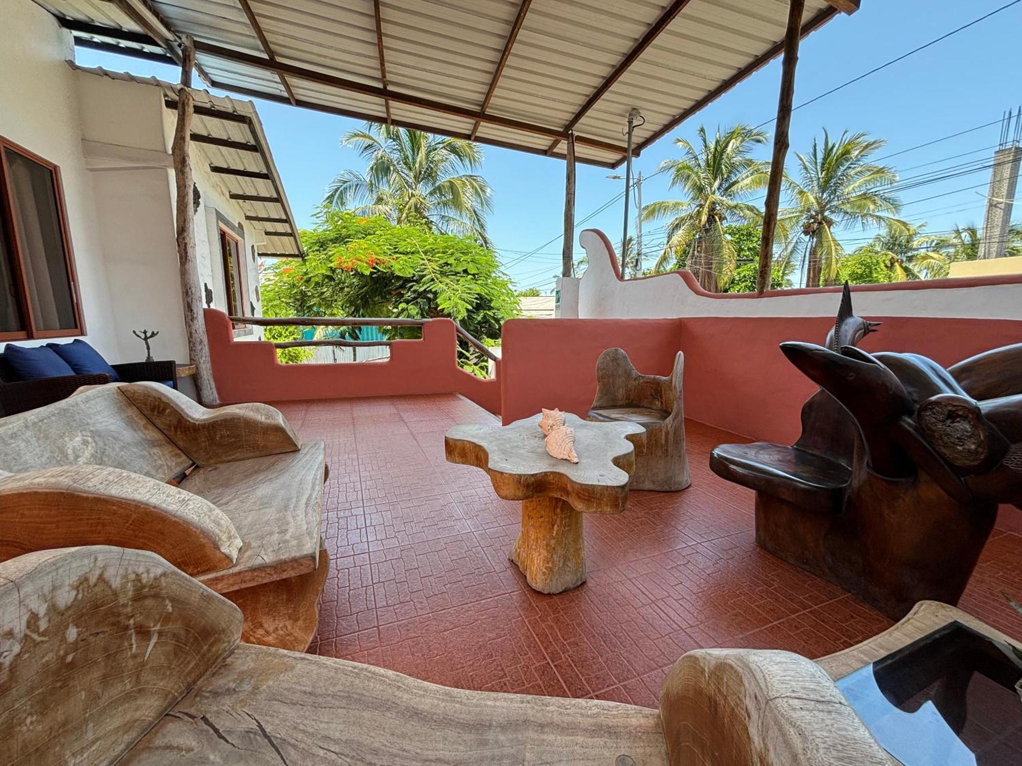 Lava House Hostal 푸에르토아요라 외부 사진